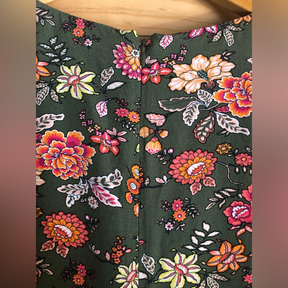 Loft Floral V-Neck Midi Dress in Deep Green - Picture 8 of 8